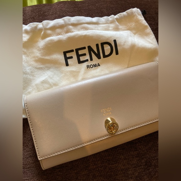 FENDI by the way wallet - Picture 3 of 16